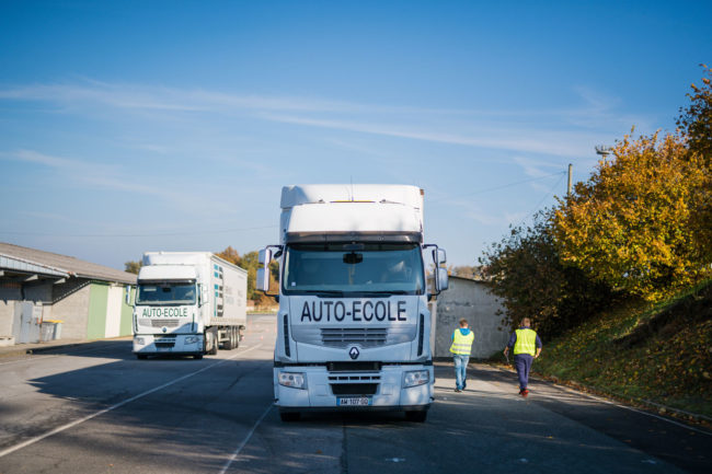 Véhicule auto-école